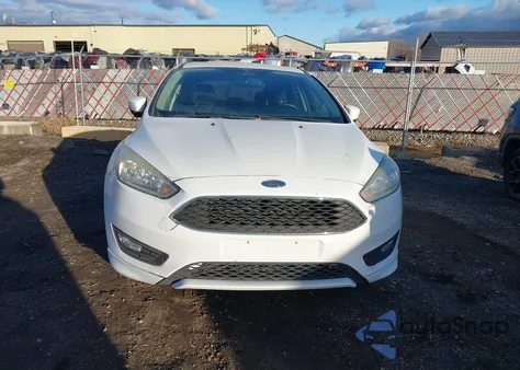 2015 Ford Focus Se z USA, uszkodzony, nr VIN 1FADP3F24FL210122